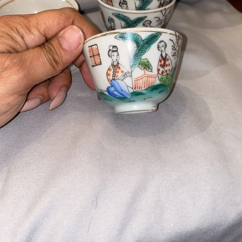 Bx47 Vintage F S Berkeley cups set of 5 and some dipping cups oriental